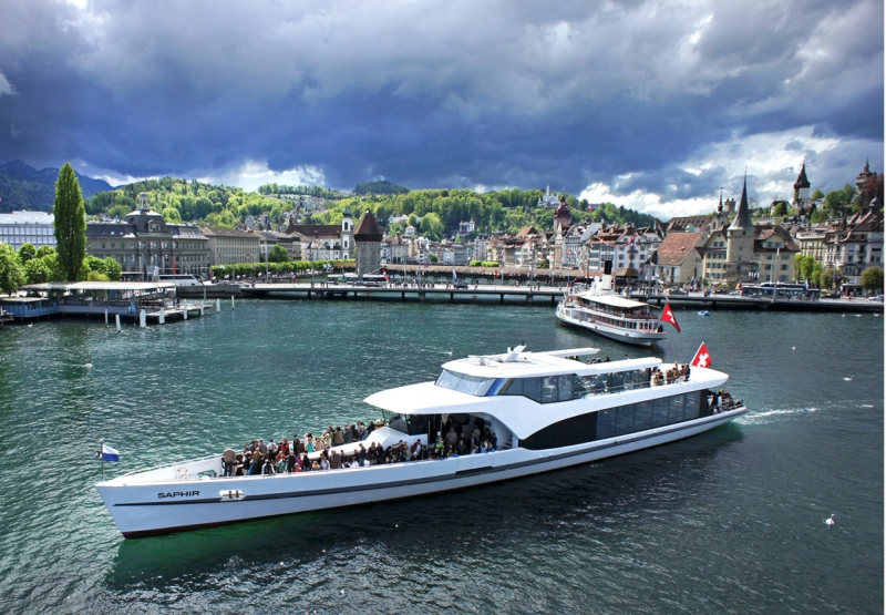 Ticket for 1-hour Cruise on Panorama-Yacht Saphir  (with SBB GA/AG or Half-Fare Card)