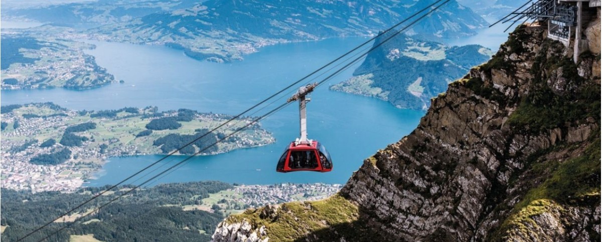 Golden roundtrip 1st class (with SBB Half-Fare-Card)